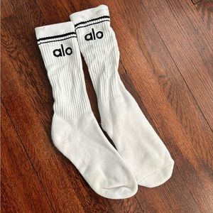 Alo Unisex Throwback socks
